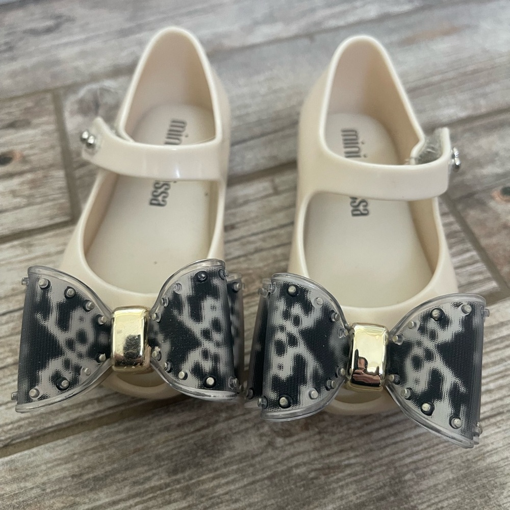 Mini Melissa ultragirl classic bow beige/black Dress Shoes